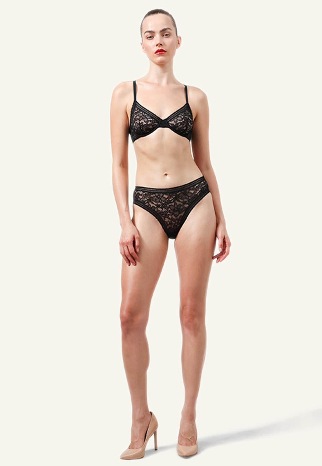 Бюстгальтер с мягкой чашкой ГРАФИК ЛЭЙС