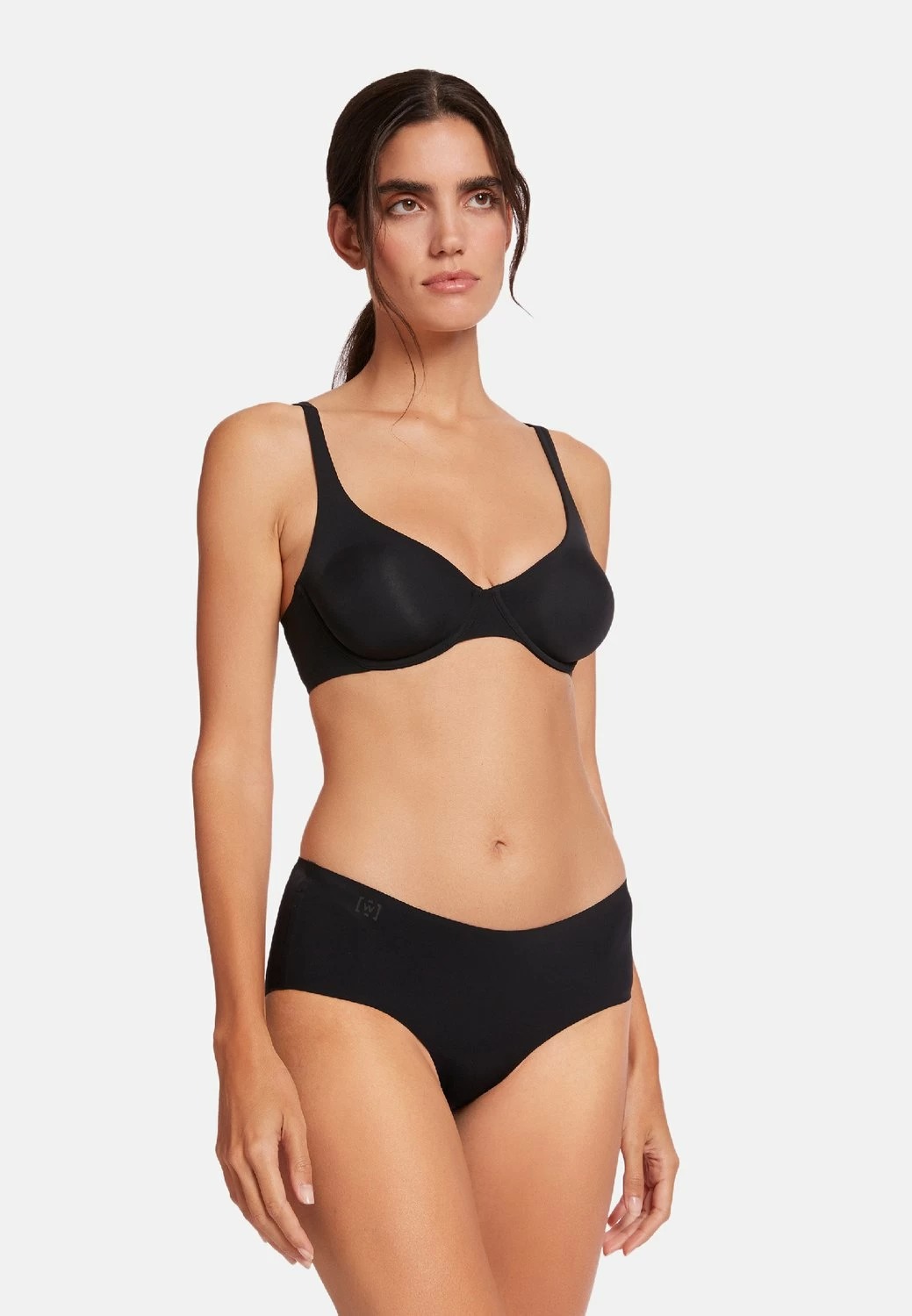 Бюстгальтер с мягкой чашкой ПЬЮР