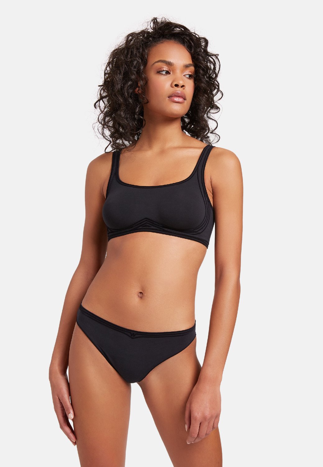 Трусы-стринги ТРИ ДАБЛ Ю